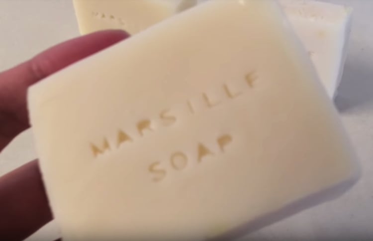 牛乳パックで 簡単 マルセイユ石鹸 の作り方 Bobbin ボビン